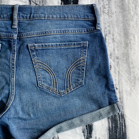 Hollister Low Rise Midi Short - Light Med Ripped - Picture 4 of 8